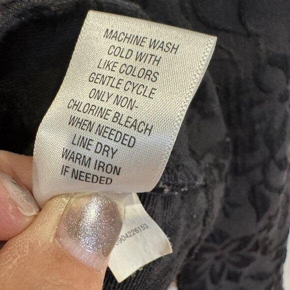 Croft & Barrow 1X Black Quilted Floral Jacket EUC Layering Fall Textured Classic - Picture 6 of 7